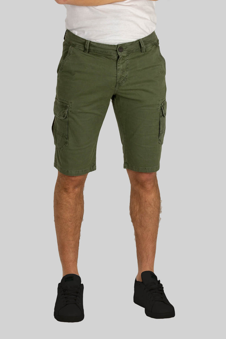 Bermuda uomo modello cargo in puro cotone