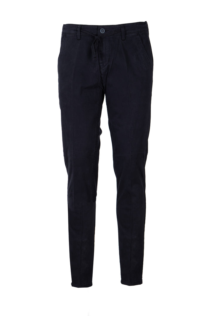 Pantalone uomo elasticizzato tinta unita con elastico in vita, coulisse e vestibilità slim fit