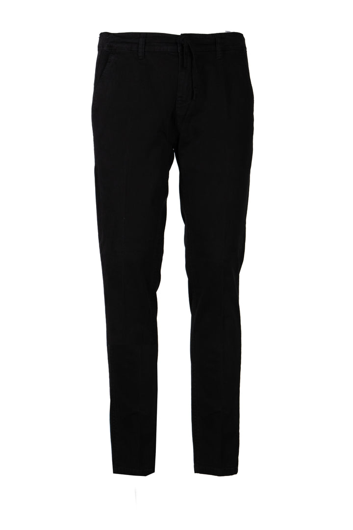 Pantalone uomo elasticizzato tinta unita con elastico in vita, coulisse e vestibilità slim fit