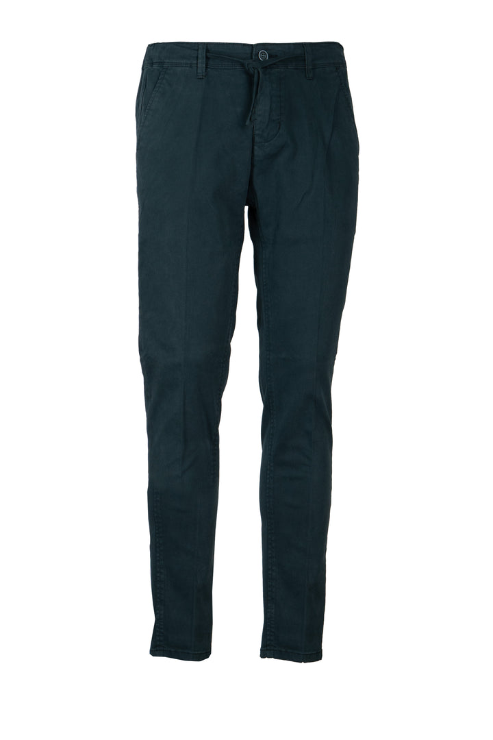 Pantalone uomo elasticizzato tinta unita con elastico in vita, coulisse e vestibilità slim fit