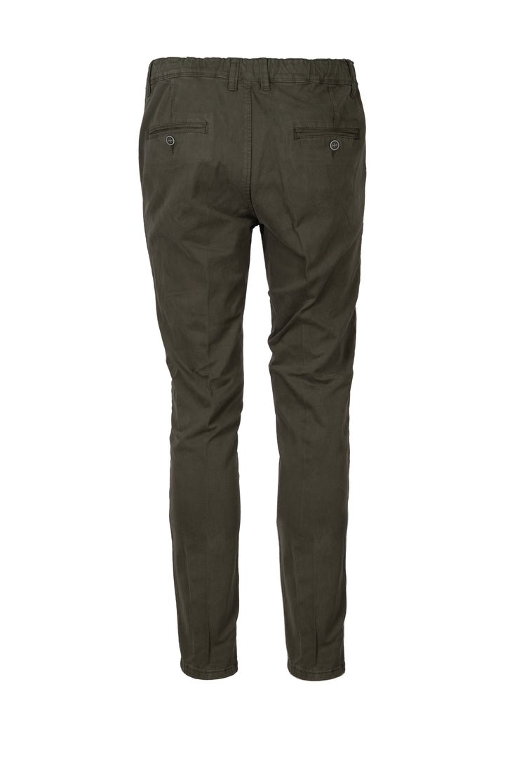 Pantalone uomo elasticizzato tinta unita con elastico in vita, coulisse e vestibilità slim fit