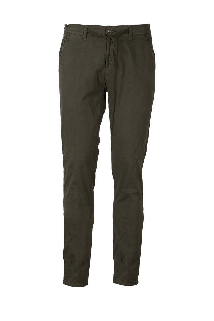 Pantalone uomo elasticizzato tinta unita con elastico in vita, coulisse e vestibilità slim fit