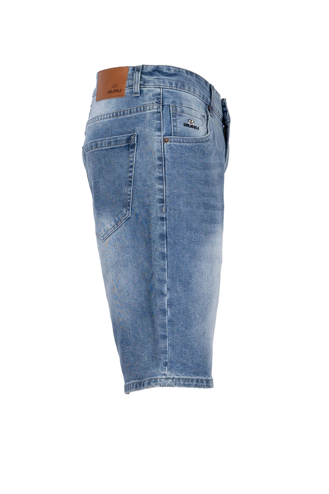 Look Estivo con Stampa Tropicale
