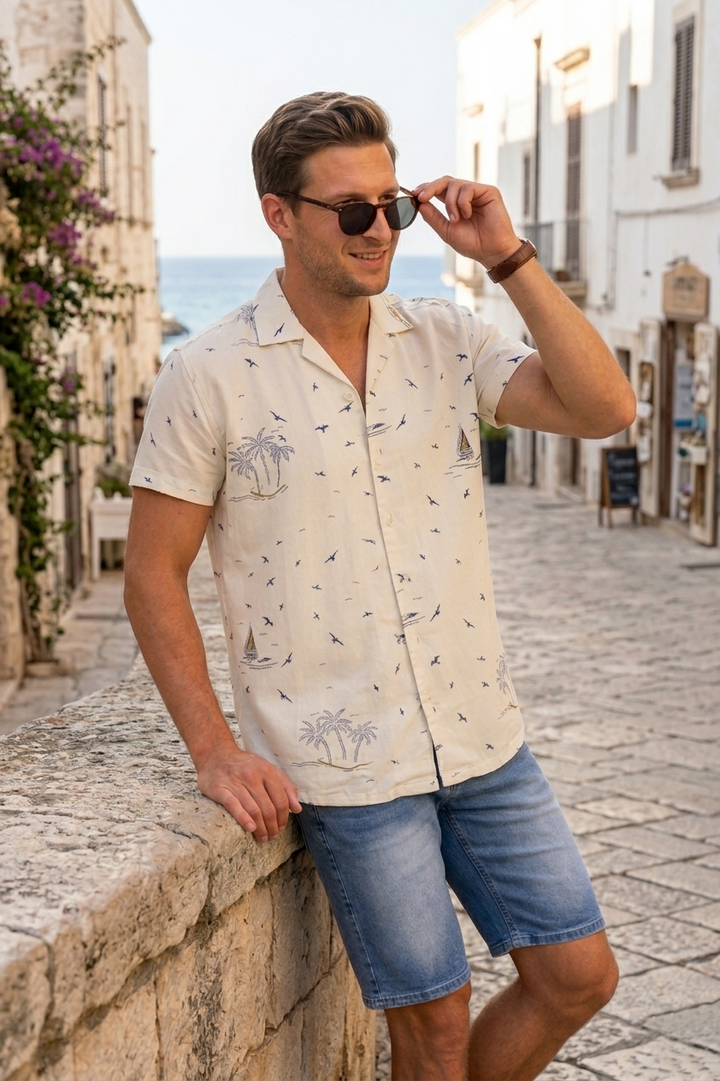 Look Estivo con Stampa Tropicale