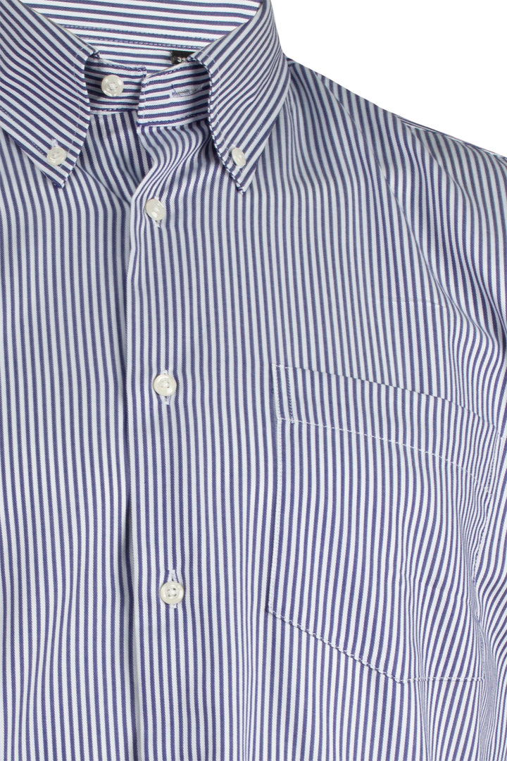 Camicia rigata bianca e blu uomo in tessuto operato button down