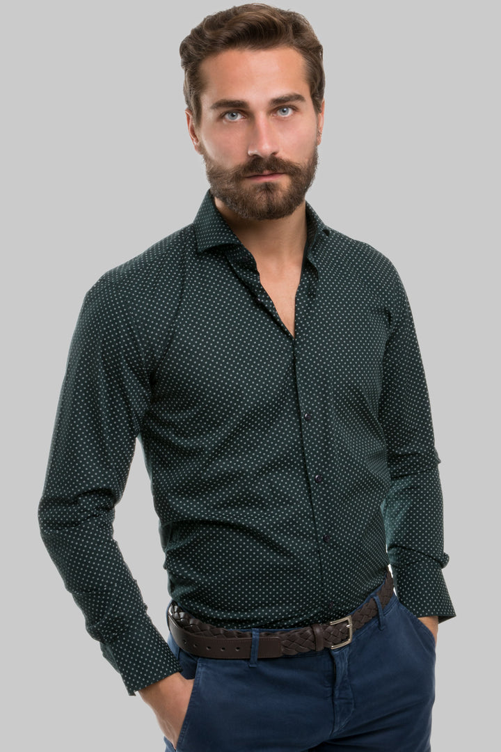 Camicia da uomo con collo francese e microfantasia